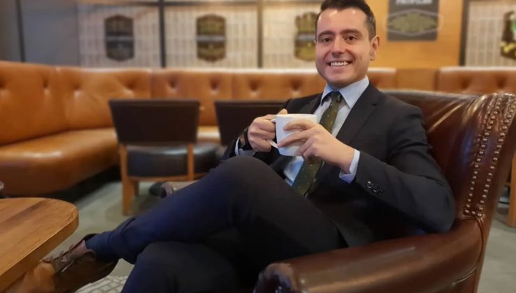 Aytaç Özkütük: Kâğıdı ve kalemi dostlarım olarak gördüm