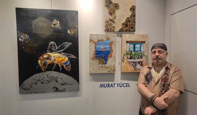 Murat Yücel eserlerini ArtContact Uluslararası Çağdaş Sanat Fuarı’nda sanatseverlerle buluşturdu