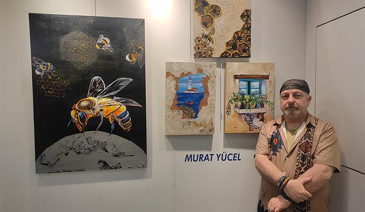 Murat Yücel eserlerini ArtContact Uluslararası Çağdaş Sanat Fuarı’nda sanatseverlerle buluşturdu