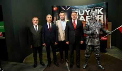 Genç Nesillere Tarihi Yaşatacak Film: “Büyük Zafer” Kütahya’da Görkemli Gala ile Tanıtıldı