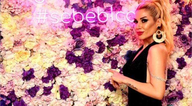 Her Cuma–Cumartesi DJ Kabinde Demet Coşkun Rüzgarı