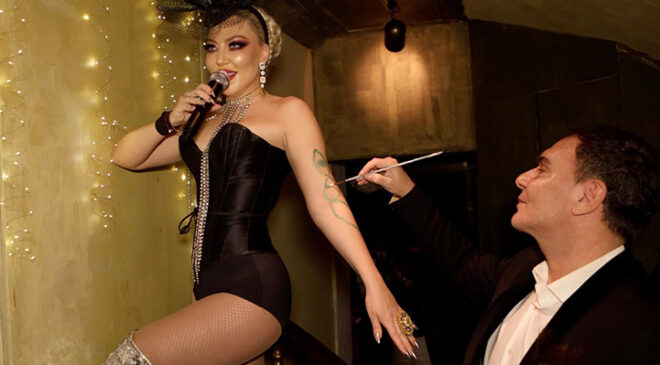 Esma Er sanatseverleri hayran bıraktı