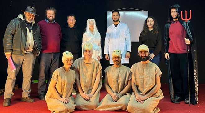 “Kafes” tiyatroseverlerle buluşmak için gün sayıyor