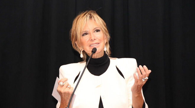 Aramızdan ayrılışının birinci yılında Filiz Akın anılıyor