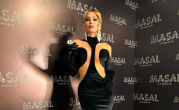 Masal Gibi Gece: Petek Dinçöz Ataşehir’de Büyüledi