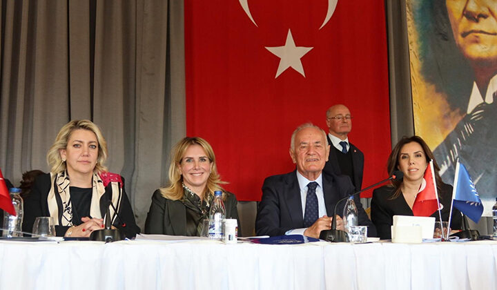 Büyük Kulüp’te Hareketli Genel Kurul